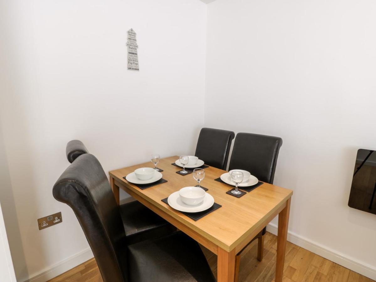 Tides Apartment Benllech Exterior foto